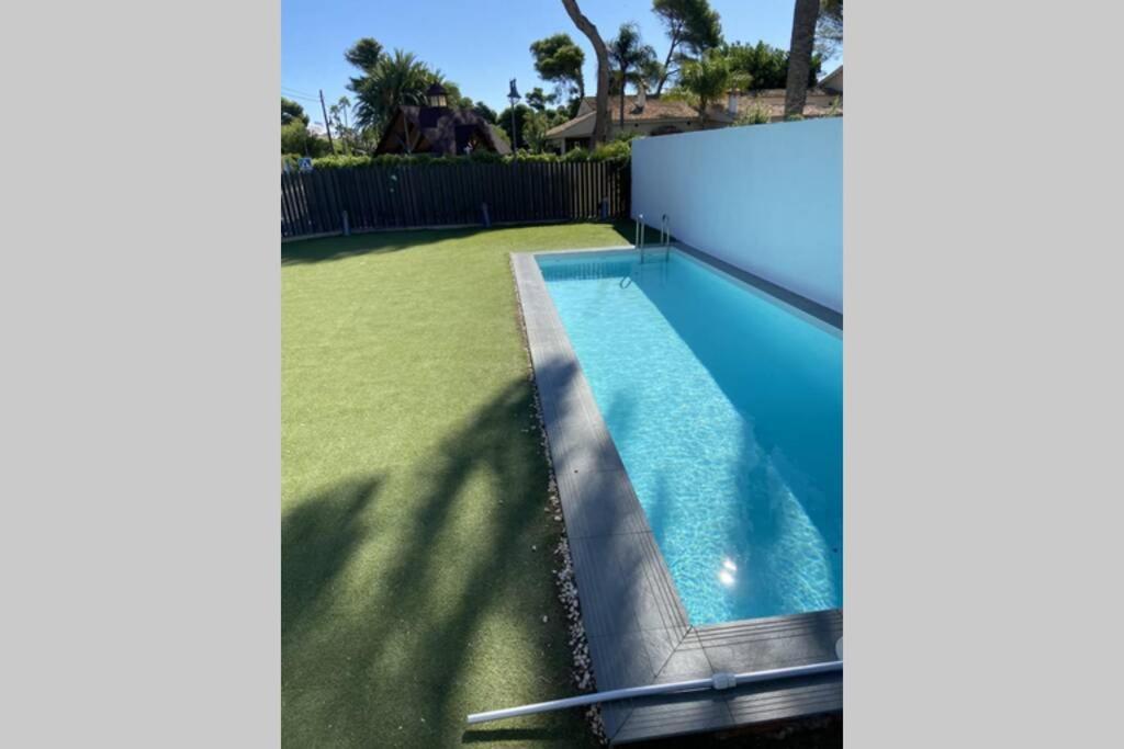 Modern Villa With Private Pool/ 400M To The Beach Грао-де-Кастельон Екстер'єр фото